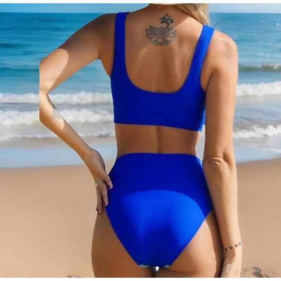 Cupshe Blue Two-Piece Swimsuit Small Scoop Neck Tank Bikini High Waist Trim - Picture 3 of 9